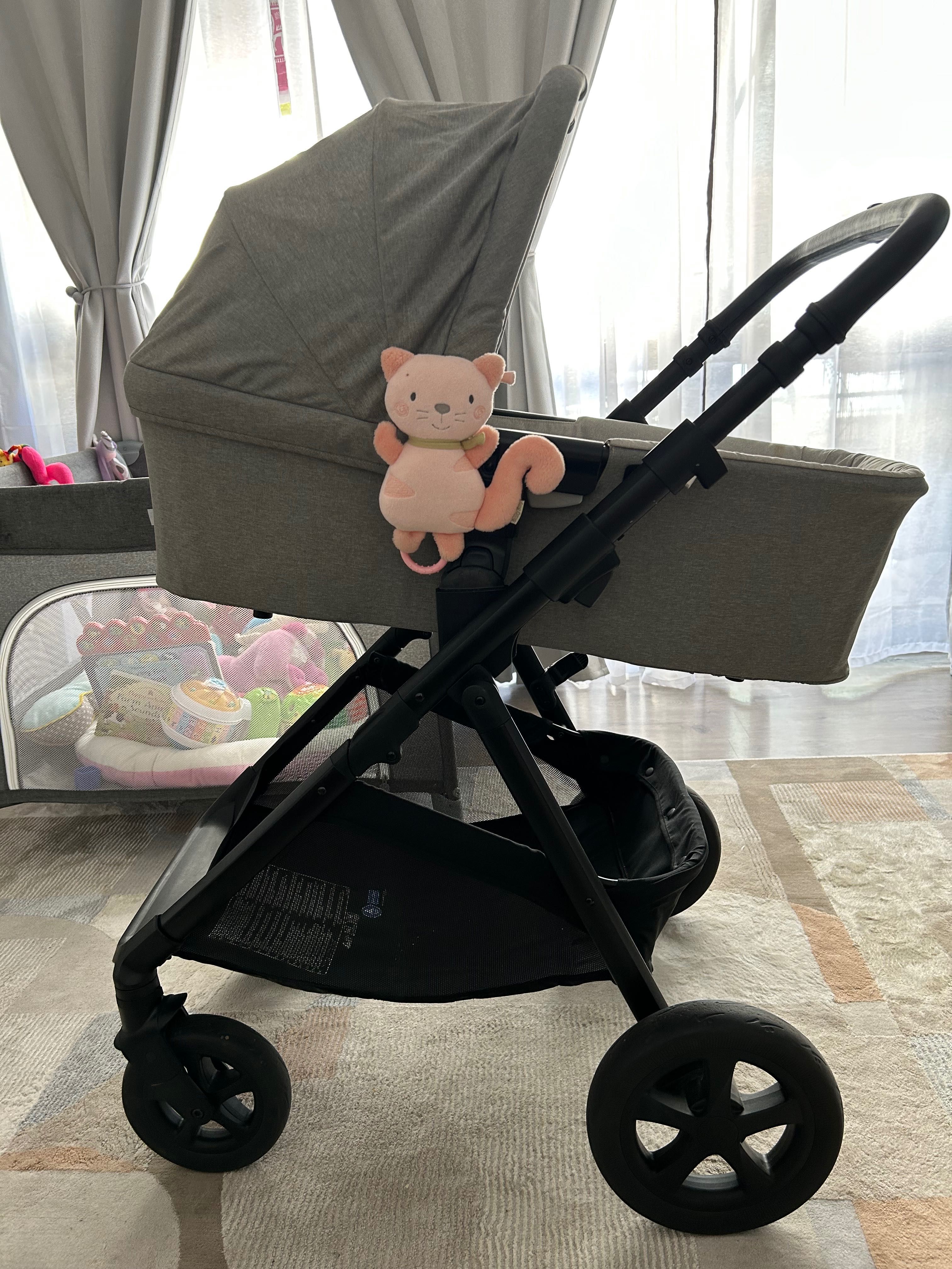 Carucior Graco Near2Me, 3in1: parte sport, landou si scoica