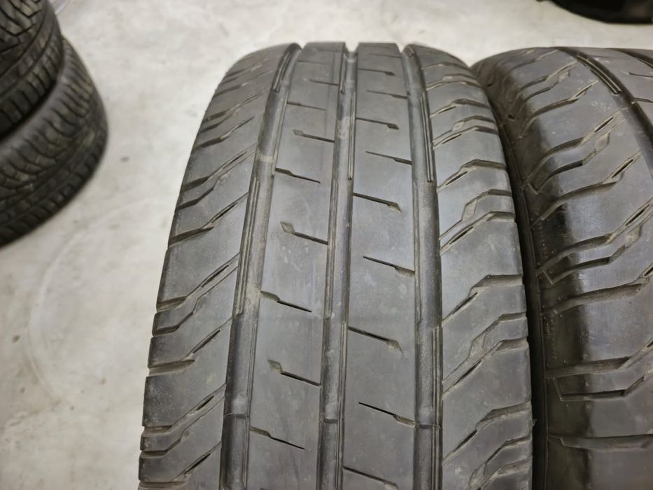 2 anvelope vara Continental 235 65 16 C aproape noi
