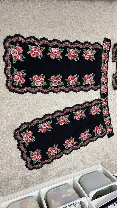 Costum popular stilizat