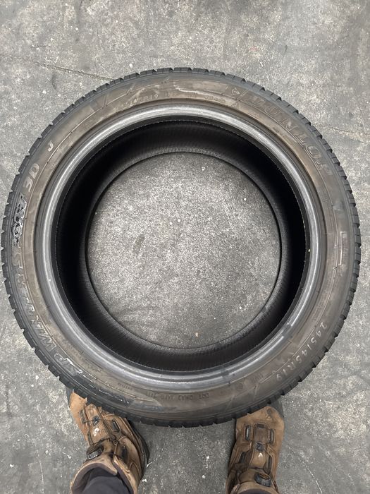 245/45/19 Dunlop M+S