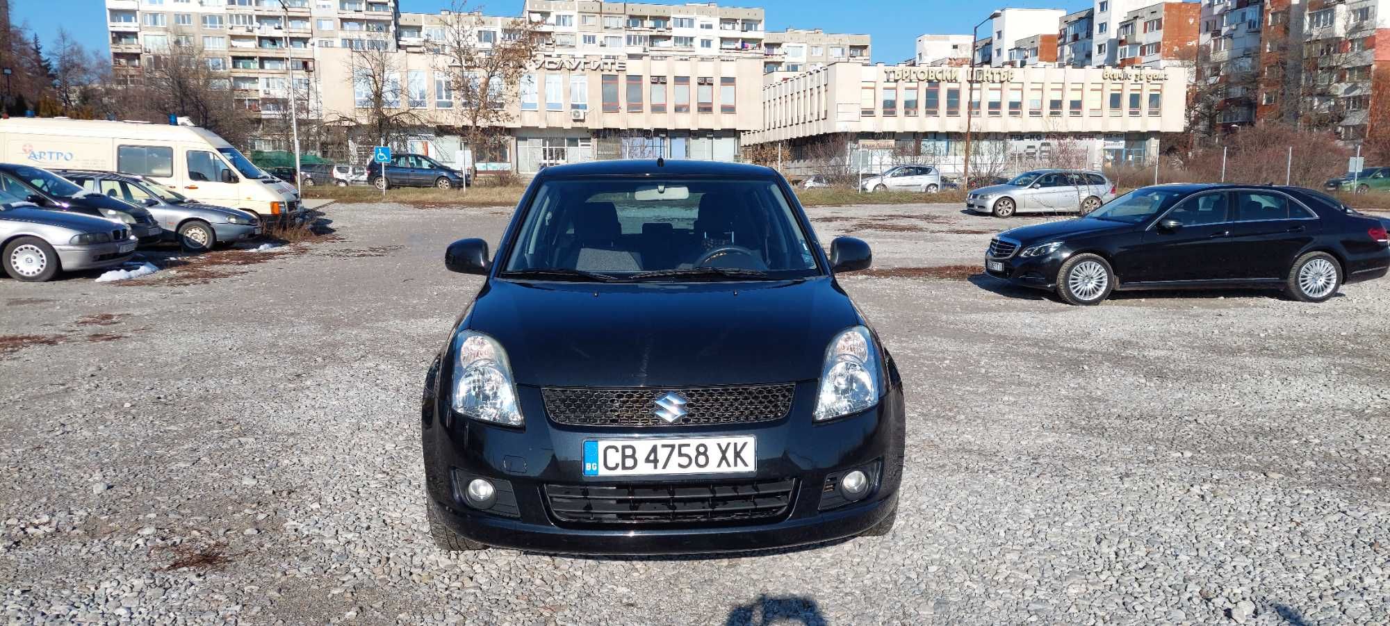 Продавам Suzuki Swift 1,3i.  Газ-бензин 90000 км.