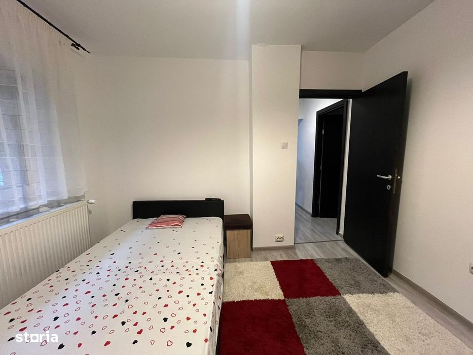 Apartament 4 camere – de vânzare, zona Florilor-Craiter
