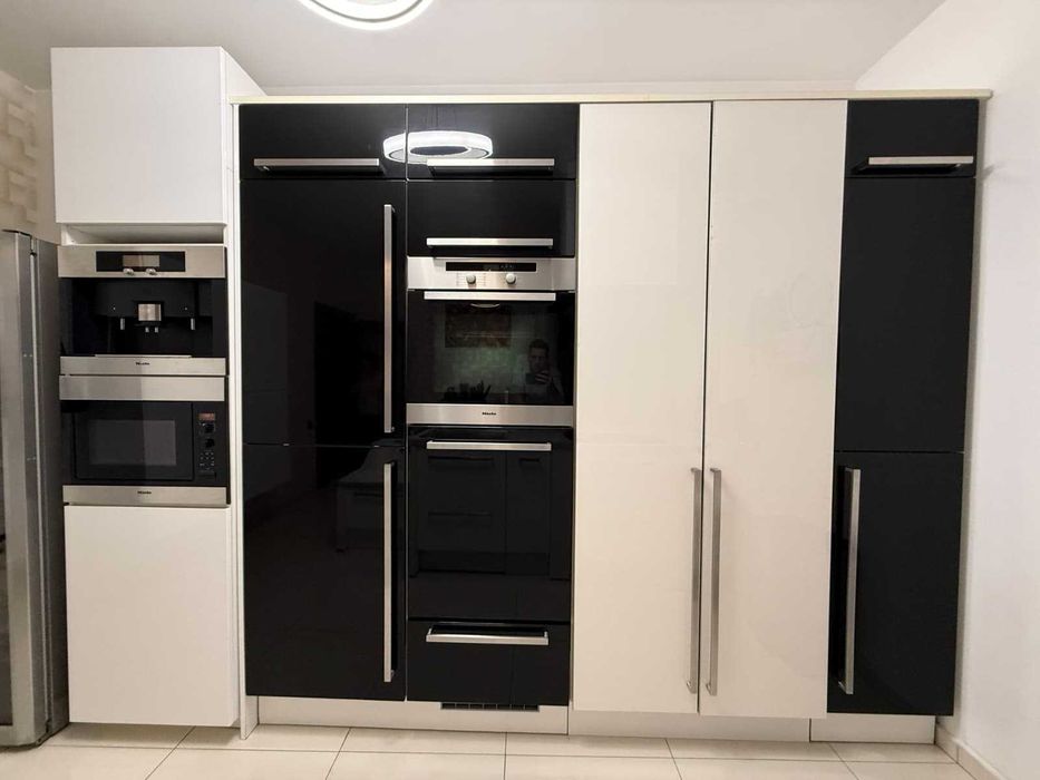 Ofer spre vanzare mobila bucatarie