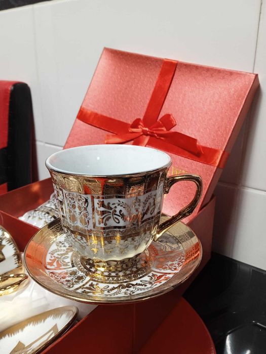 Set doua cesti cafea pentru dimineti deosebite