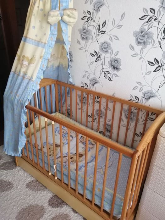 Продам детскую коечку