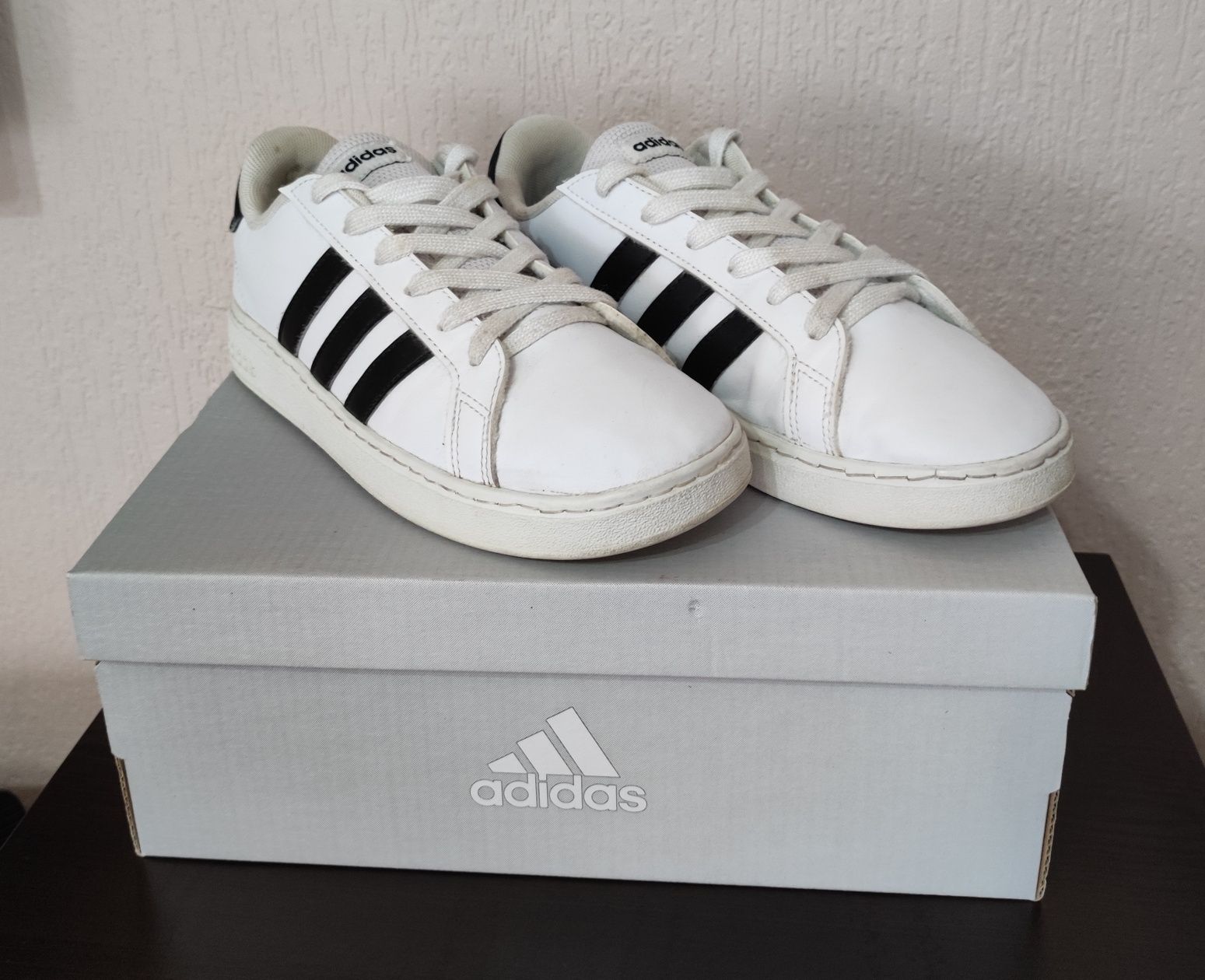 Маратонки adidas