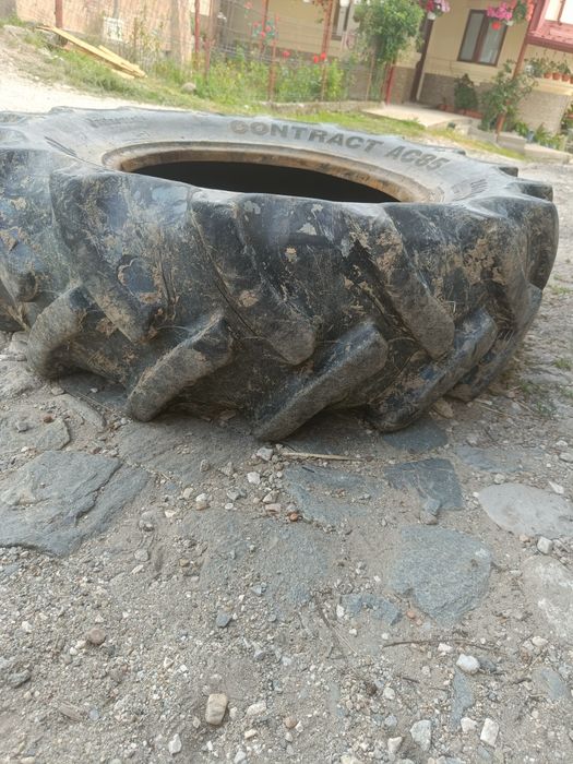 Vând cauciuc+camera