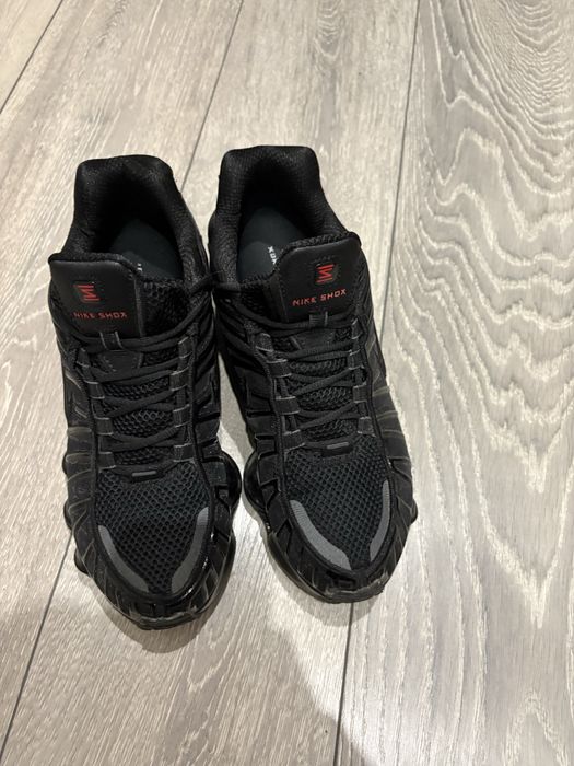 Nike shox обувки