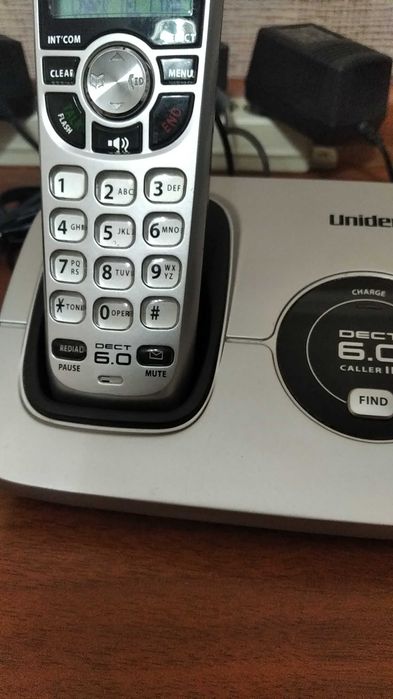 Продам радиотелефон UNIDEN.