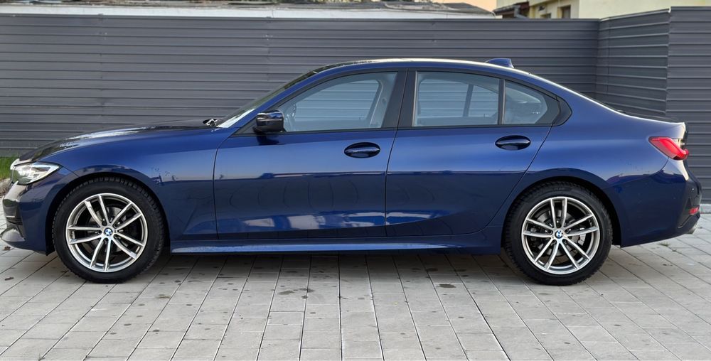 BMW Seria 3, 94.000 KM, Automatic - Virtual Cockpit • Variante