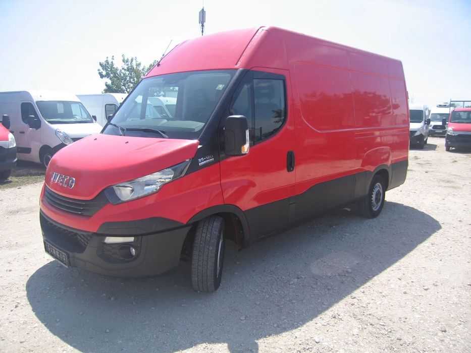 Iveco DAILY 35 S 12 , DUBA XL, AUTOMATA , CLIMATRONIC . Daily 35 S 12, 3 Loc. Duba XL, Climatronic , Euro V .