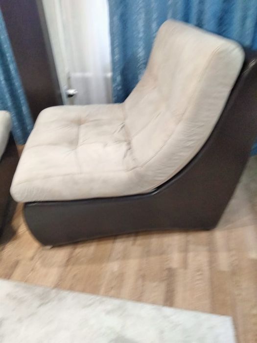 Угловой диван. В отличном состоянии. Продам.