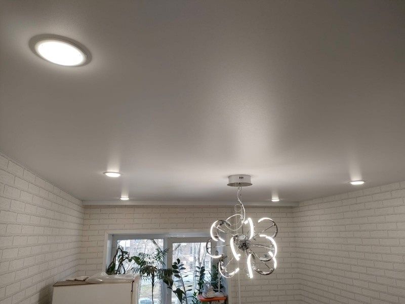 Доступные натяжные потолки