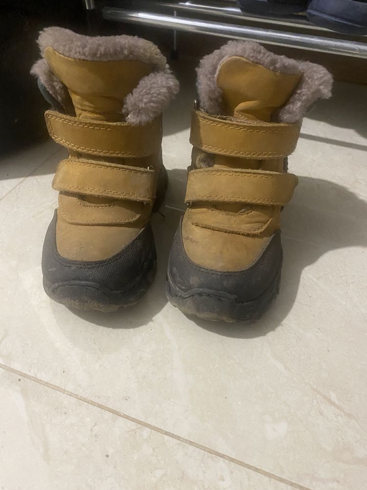Продам зимняя обувь для мальчика