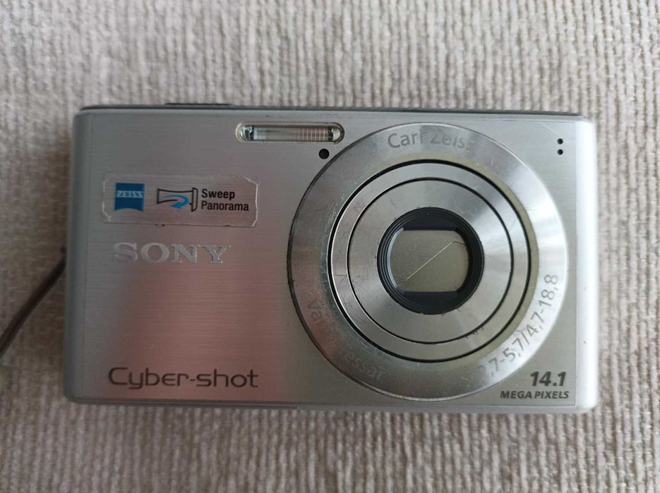 Компактен дигитален фотоапарат SONY Cybershot, Carl Zeiss