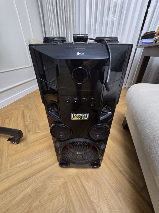 Продам минисистему музыкальный центр LG
