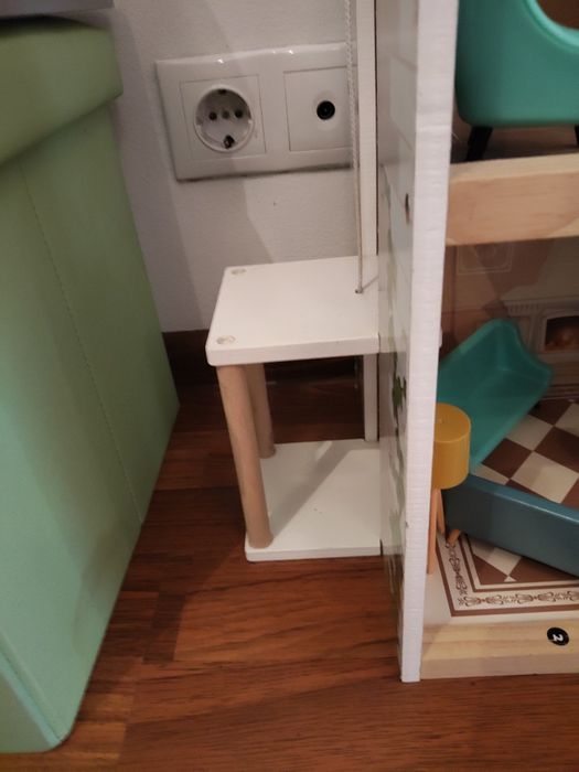 Căsuța păpuși cu accesorii