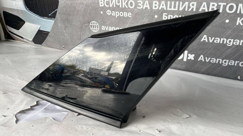 Десен панел Peugeot 2008 2 (2019-2024)