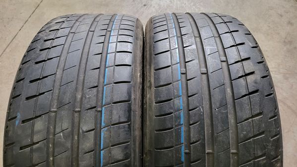 255/40/20/BRIDGESTONE/2бр