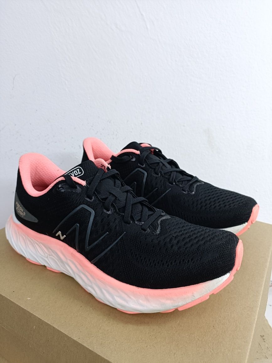 New Balance Fresh Foam X Evoz v3 номер 40.5