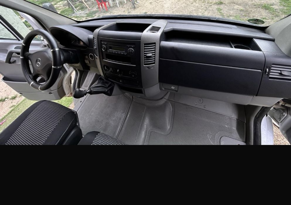 Vand Sprinter cu lift