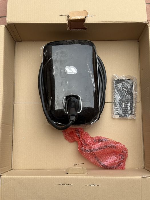 Li 9 zaradnik Зарядка для Li L9 — быстрая зарядка, как новое!