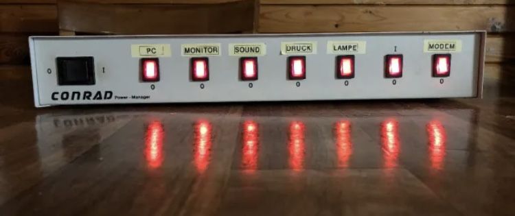 CONRAD POWER MANAGER разклонител предпазител