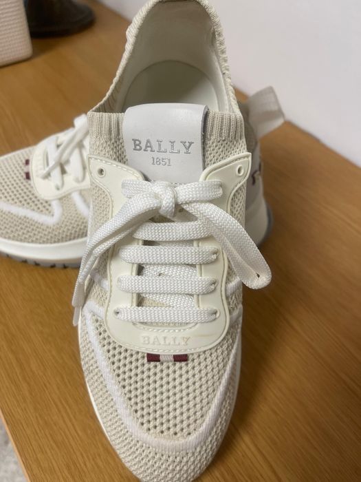 Дамски кецове Bally