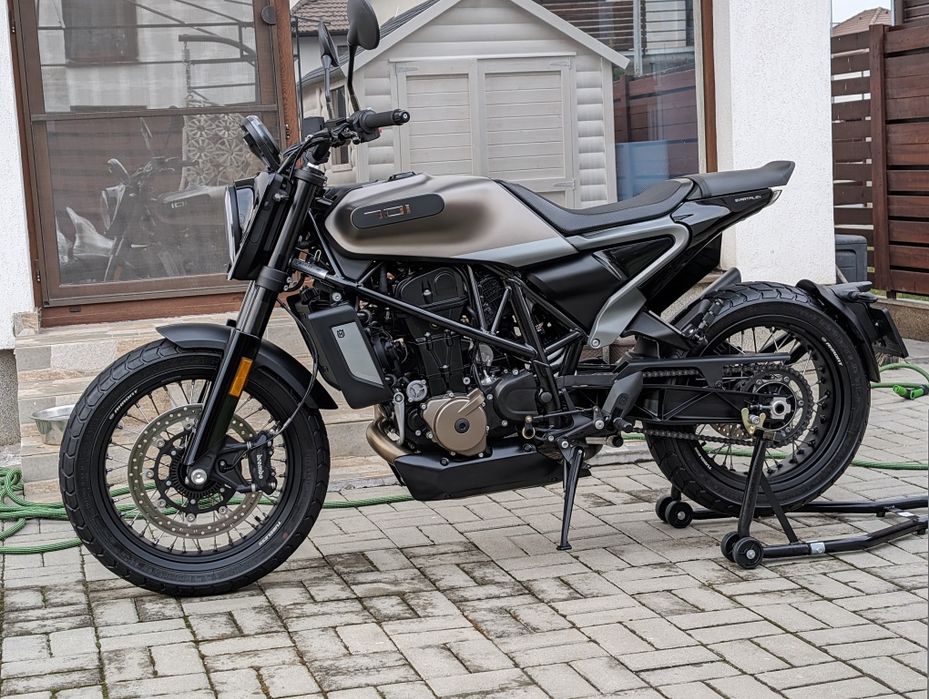 Husqvarna Svartpilen 701 Style