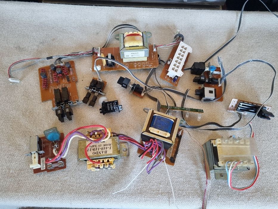 Pachet Transformatoare mici, dif componente. Perfecta stare.