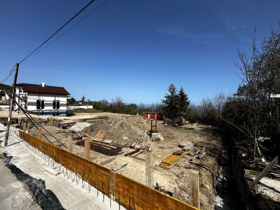 Продажба  гр. Варна - к.к. Златни пясъци 840m²