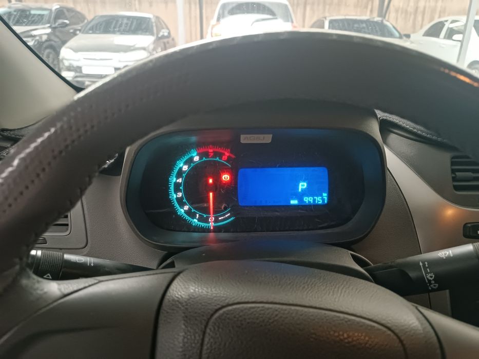 Кобальт 2022 автомат мокрый асфальт пробег 100 000 пятно