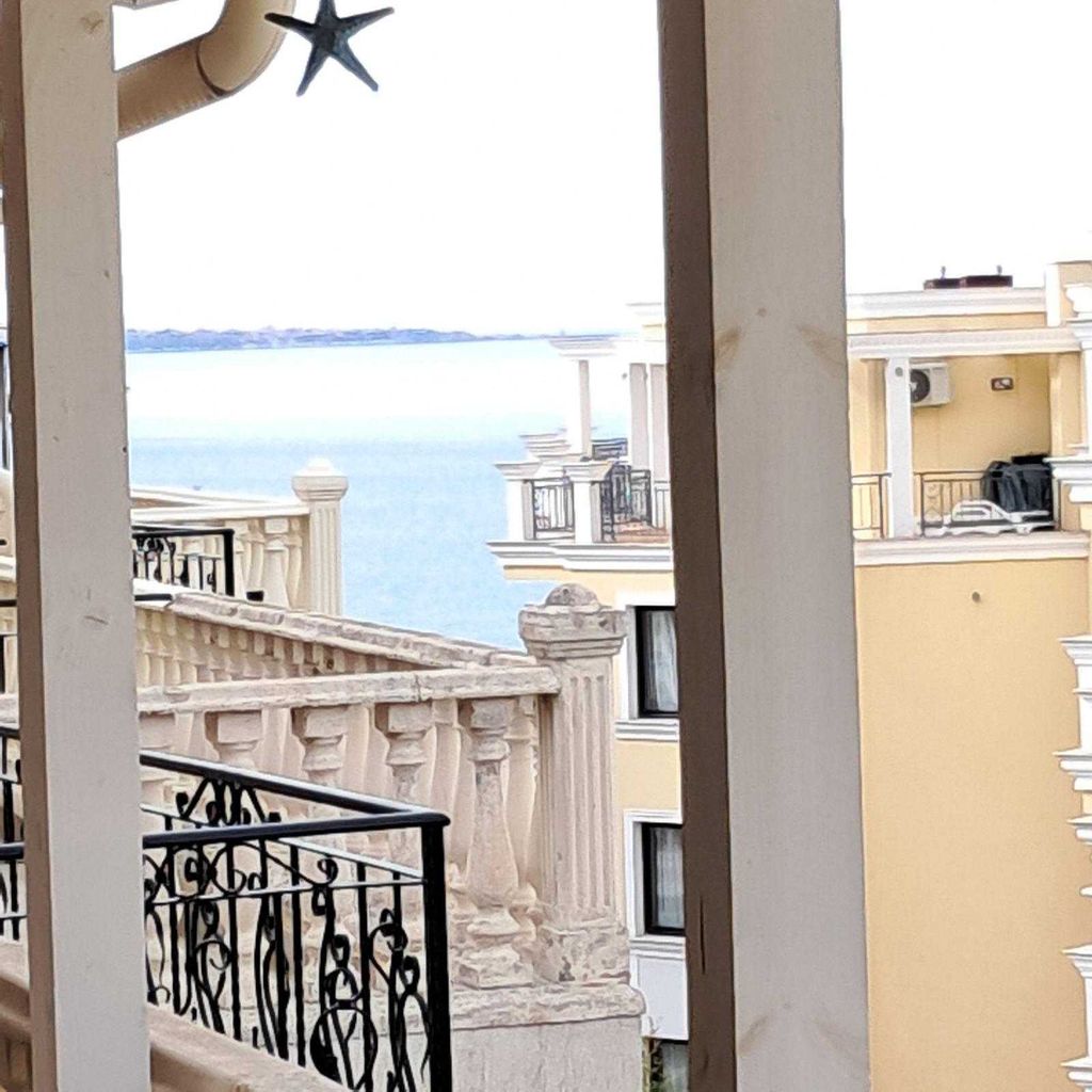 Продава се Тристаен апартамент в Свети Влас - 135 кв.м за 889 €/кв.м - Снимка #17