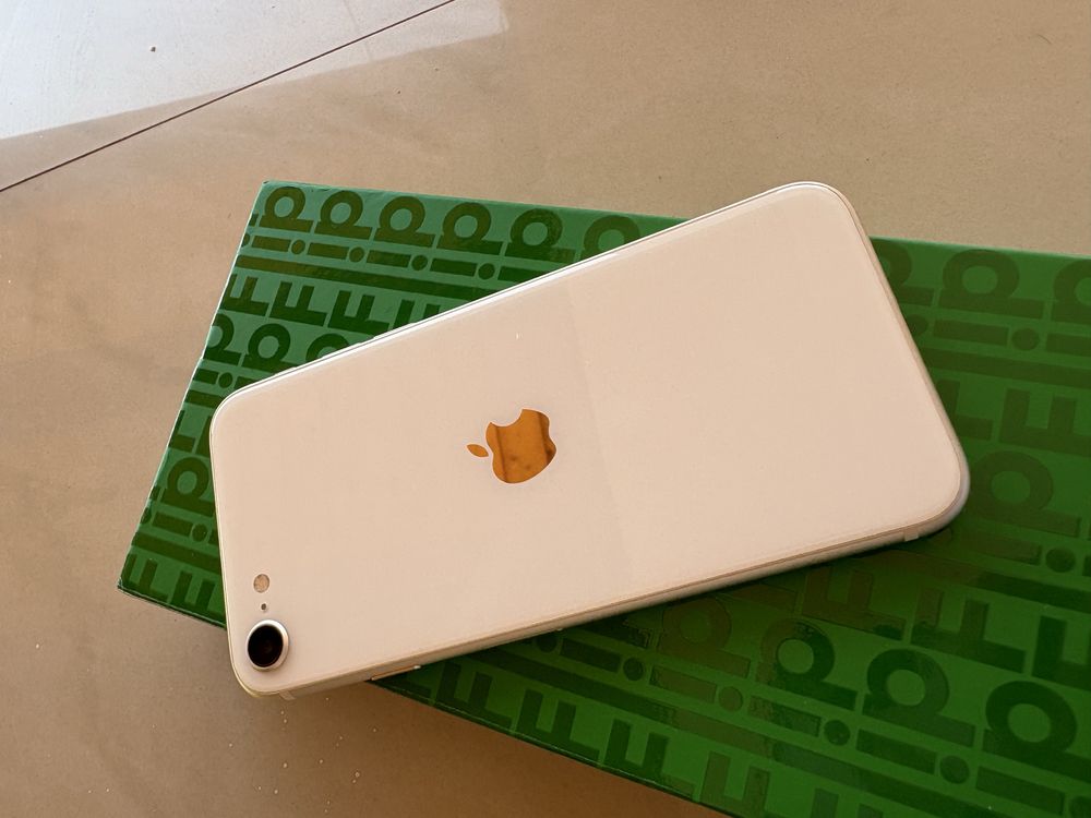 Iphone SE 3 2022, 64gb, liber (samsung,huawei,telefon,google)