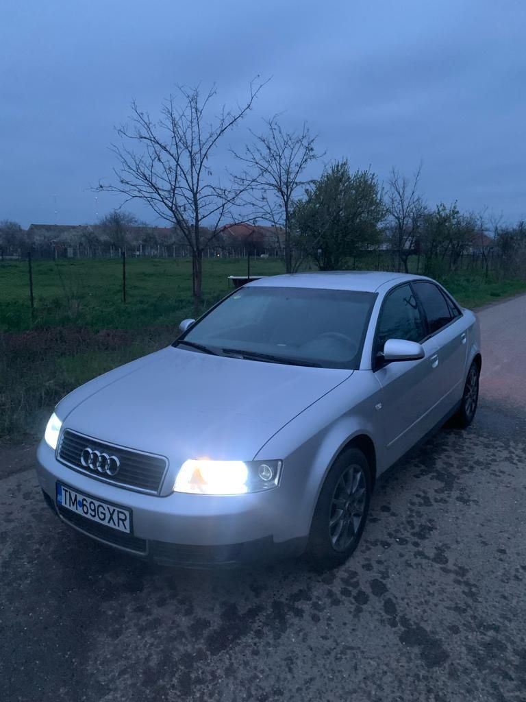 VÂND URGENT Audi  A4 B6 131 CP