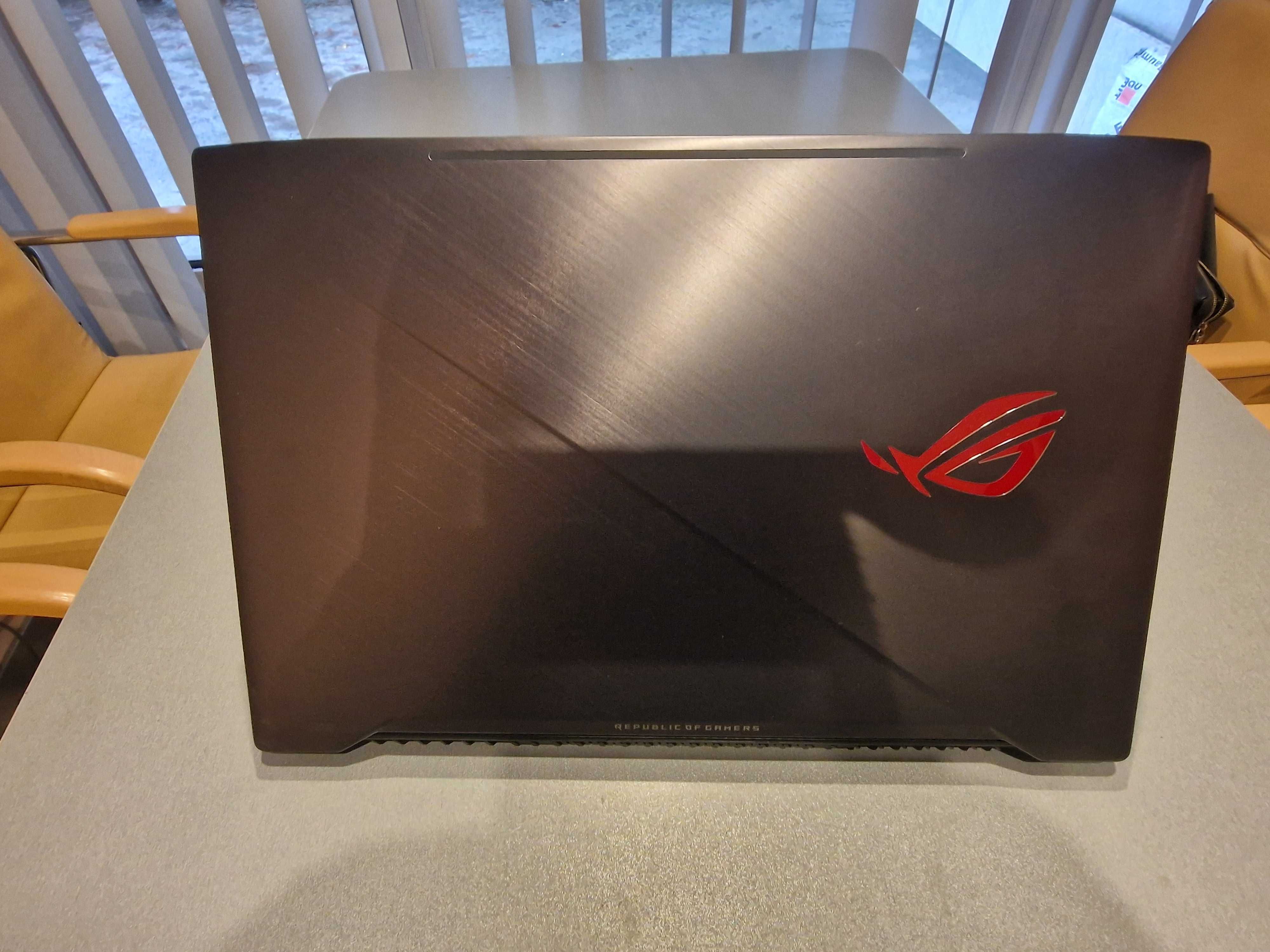 ASUS ROG Strix Scar - GL703GM, 17,3” 120Hz, i7-8750H, GTX 1060 6GB