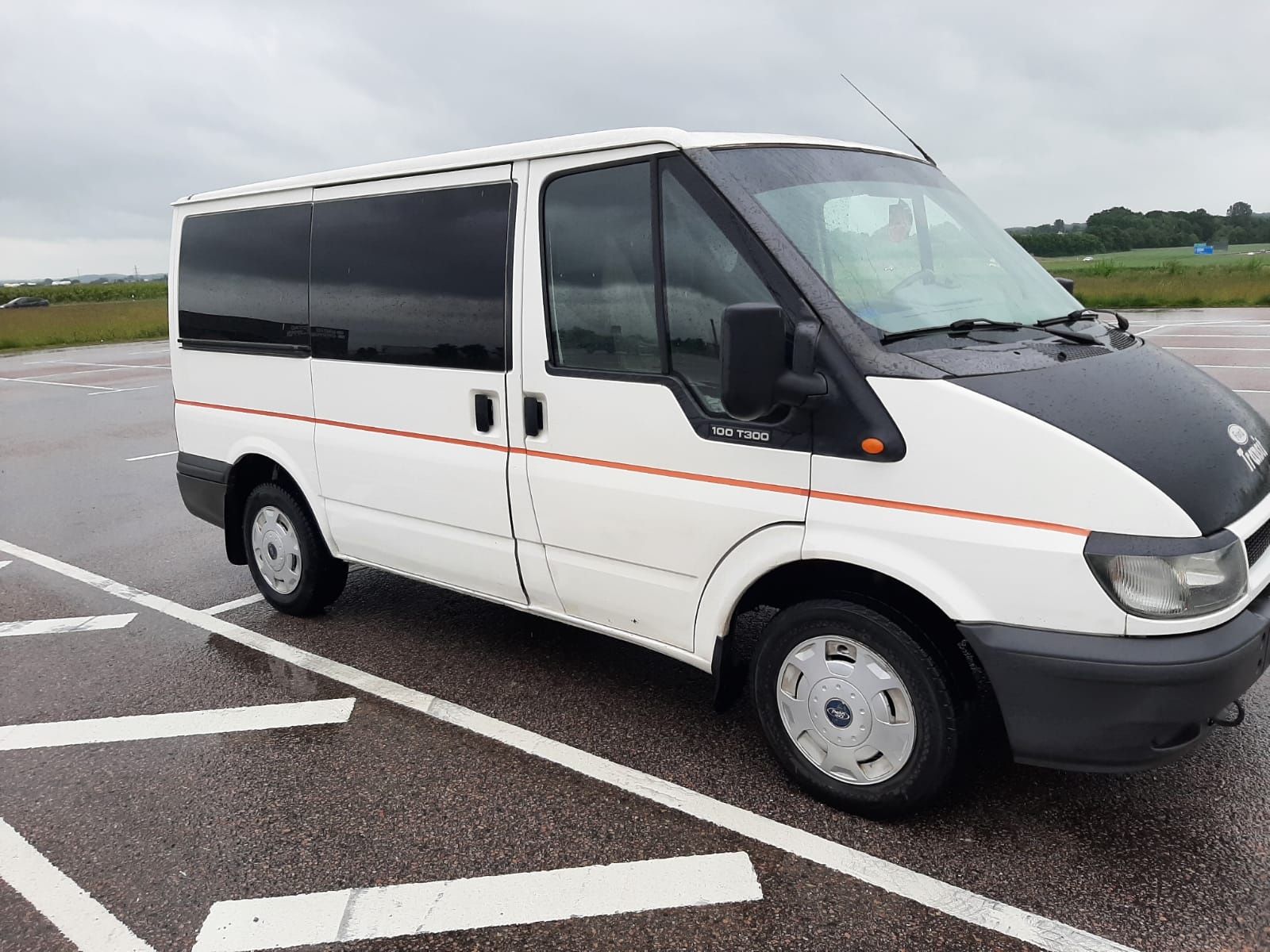 Vând ford transit