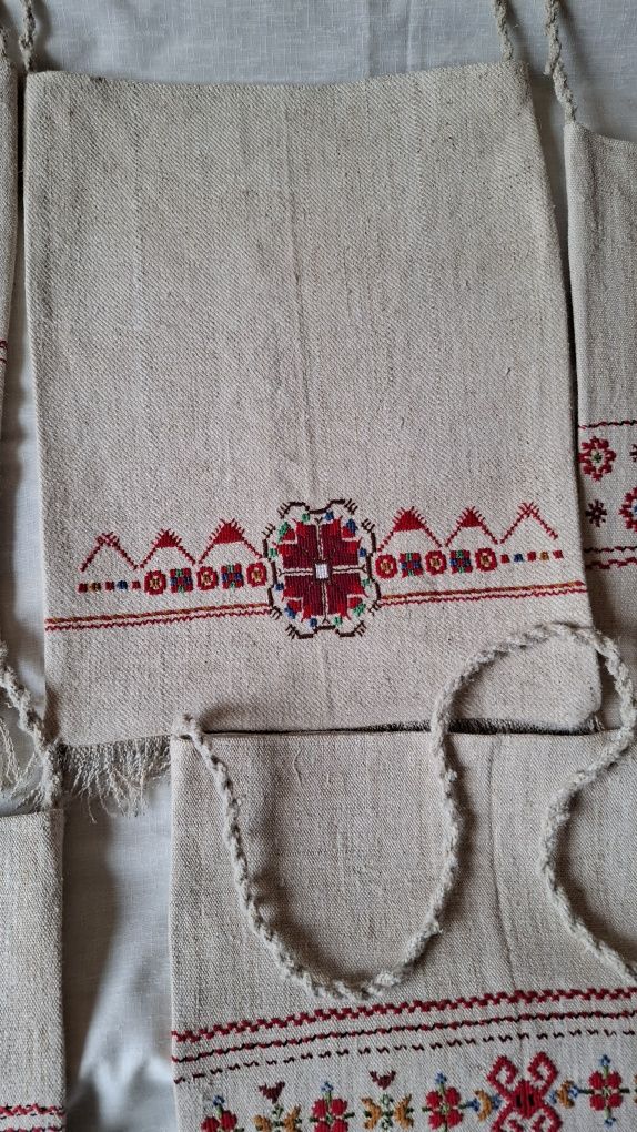 Торбички изработени от ръчно тъкан плат, С българска ръчна бродерия.