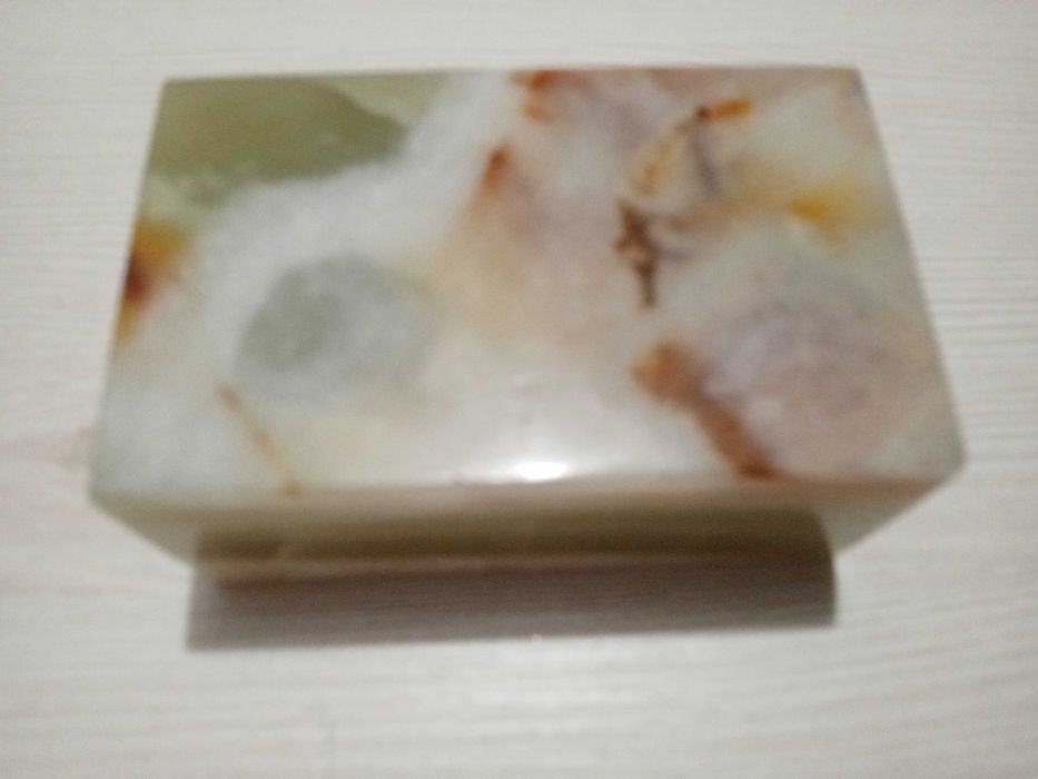 Piatra semipretioasa