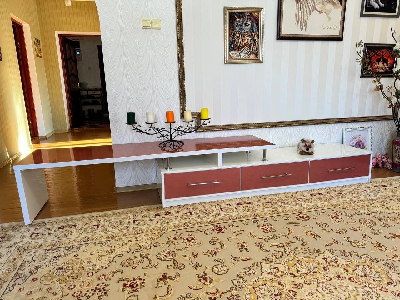 Консоль под телевизор