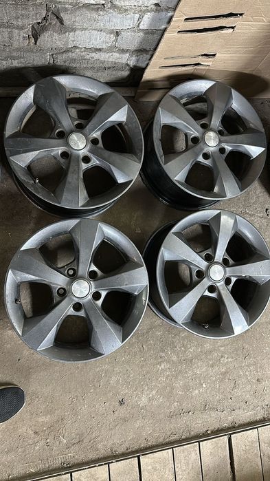 R16 PCD 5 *114,3 Комплект легкосплавных дисков