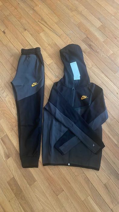 Nike Tech Fleece Unisex Детски Спортни Екипи! Горнище и Долнище!