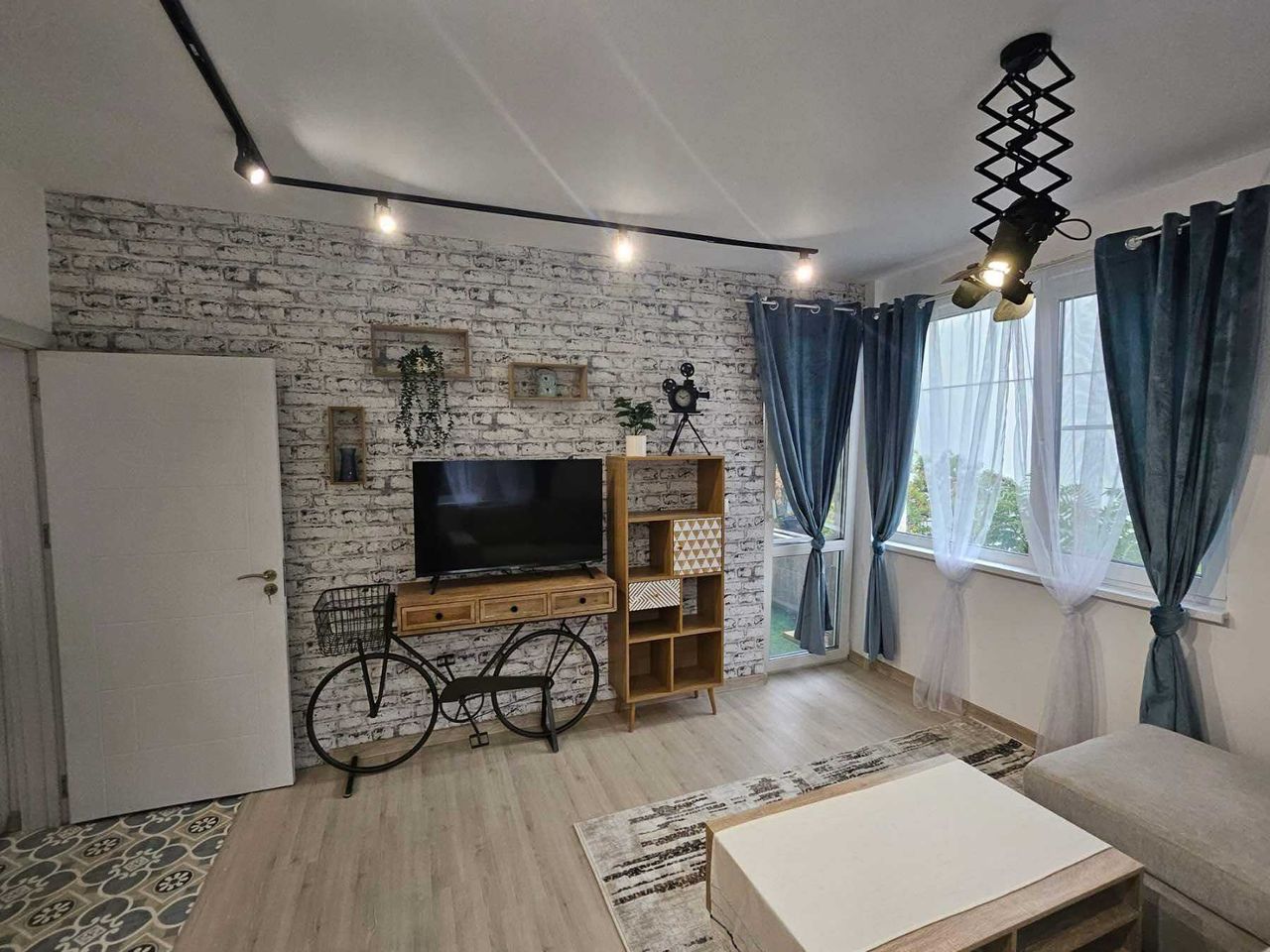Продава се Двустаен апартамент в Пловдив, Гагарин - 56 кв.м за 2322 €/кв.м - Снимка #6