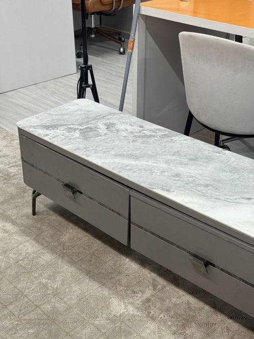 Продам тумбу в офис