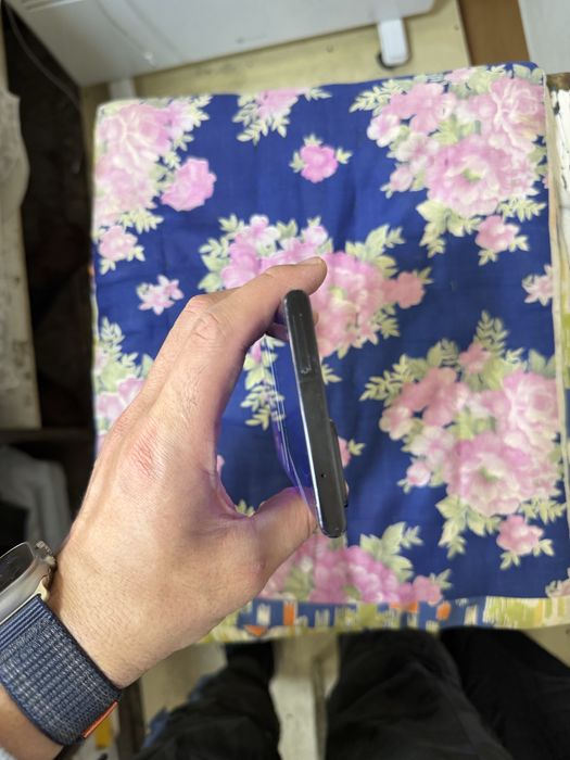 samsung not 20 ultra pamit 8.256g holati yahwi 2 sim kartali