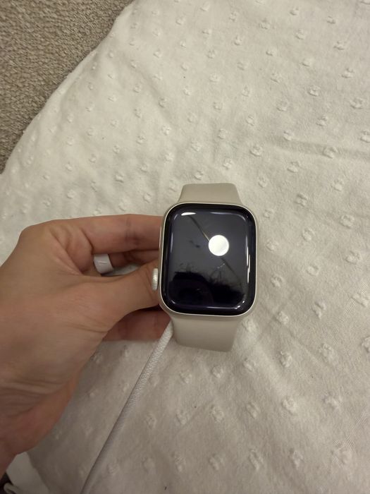 iWatch 9 41 mm бежов