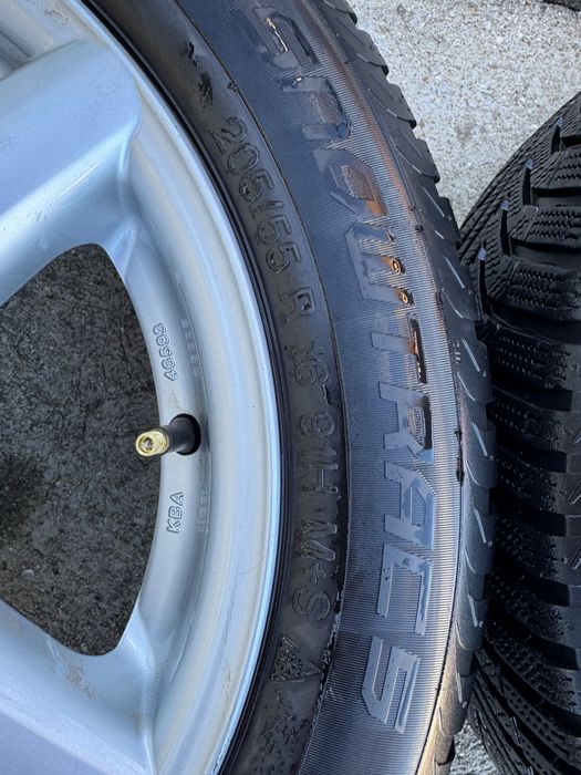 Зимни гуми с джанти 205/55 R16