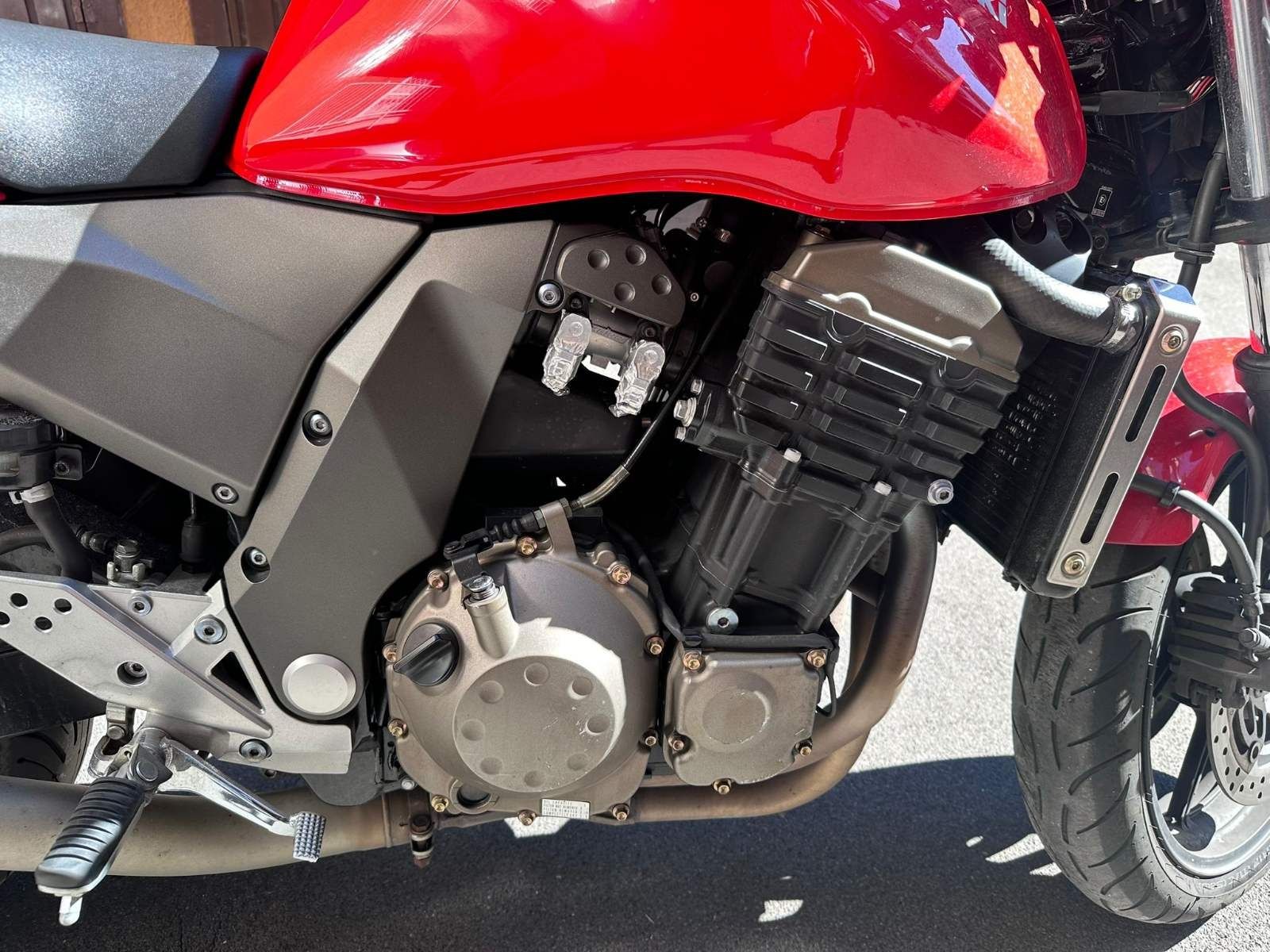 Kawasaki zr 750 j