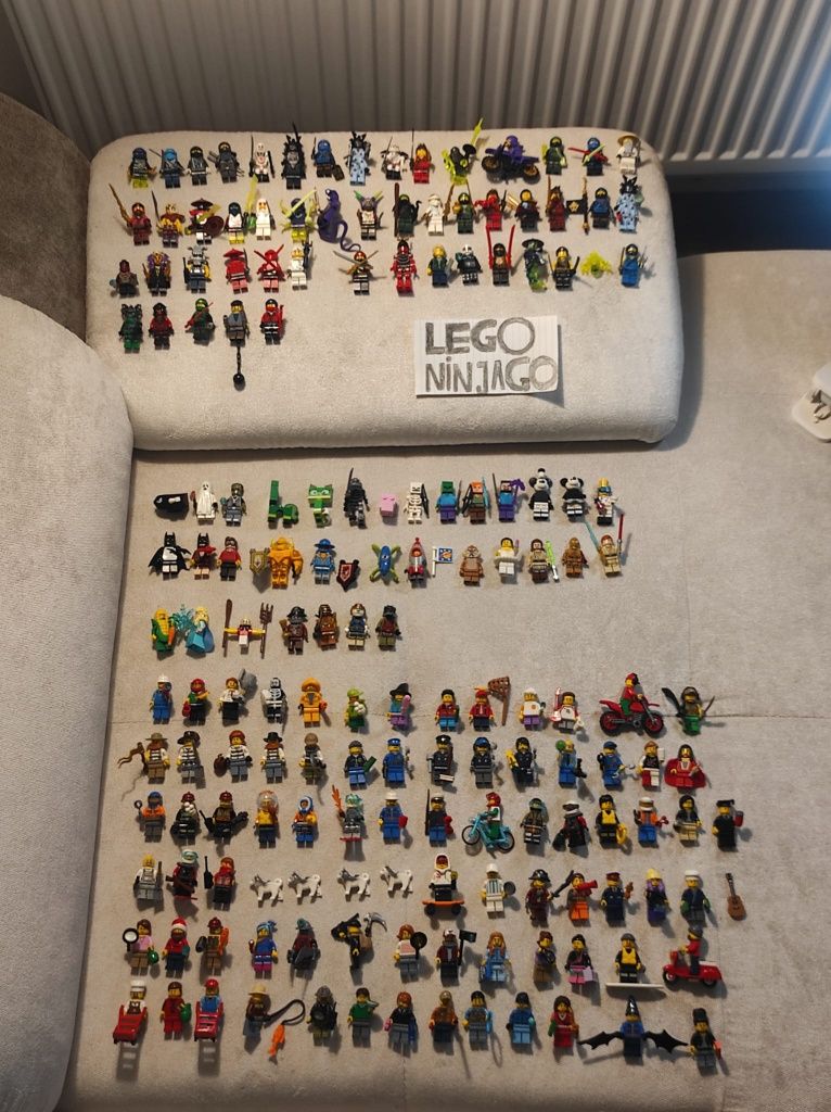 150 Minifigurine LEGO - jucarii pentru copii