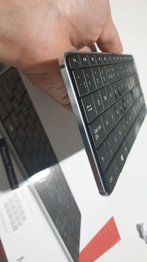 Tastatura Microsoft Wedge Mobile Keyboard Bluetooth